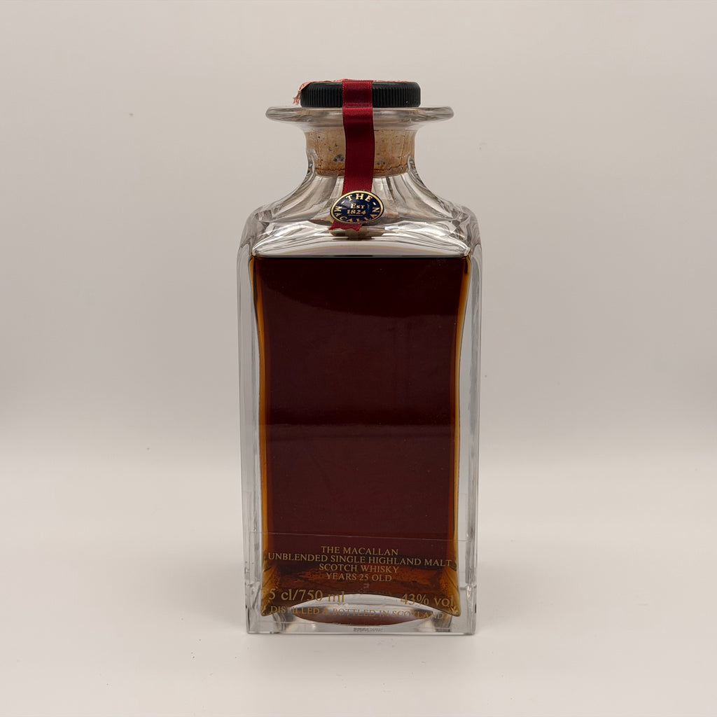 Macallan 25 years old Tudor Decanter